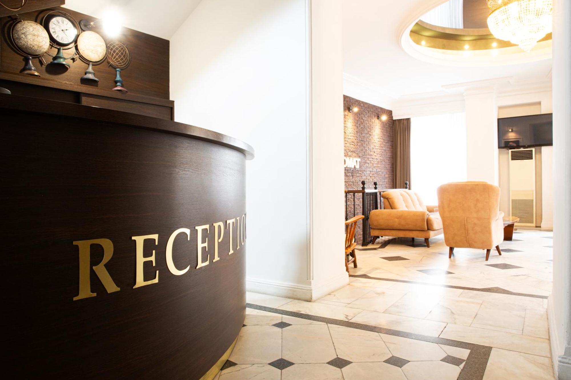 Hotel Diplomat Tbilisi Eksteriør billede