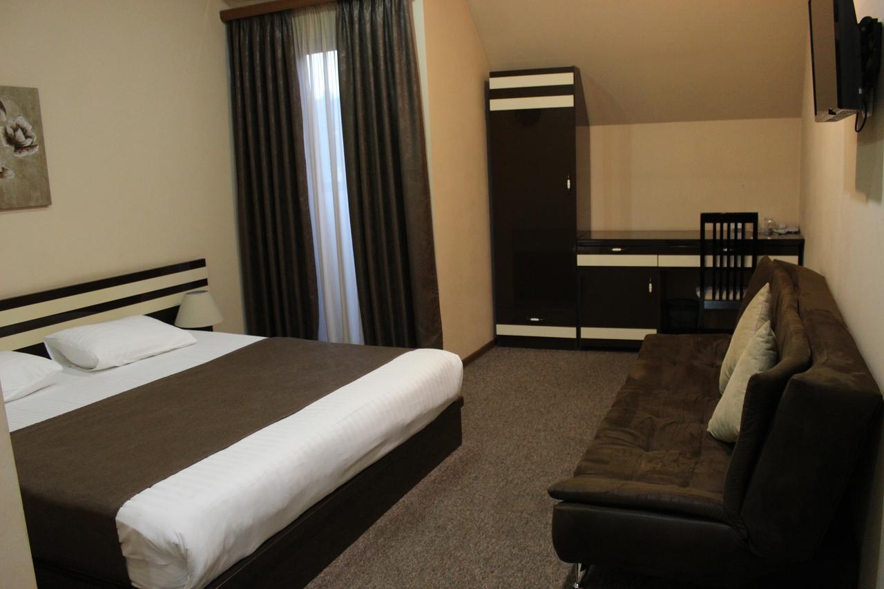 Hotel Diplomat Tbilisi Eksteriør billede